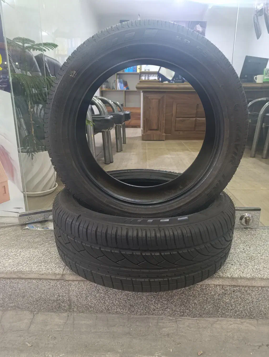 لاستیک اریزو رسپکت|قطعات یدکی و لوازم جانبی|فسا, |دیوار