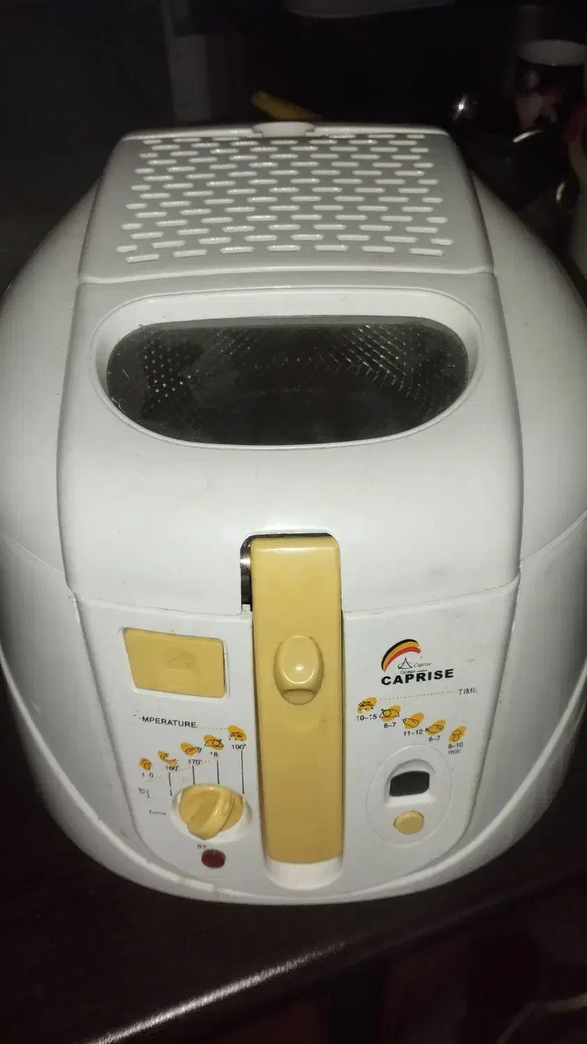 سرخ کن|کافی‌شاپ و رستوران|بندر انزلی, جهانگانی|دیوار