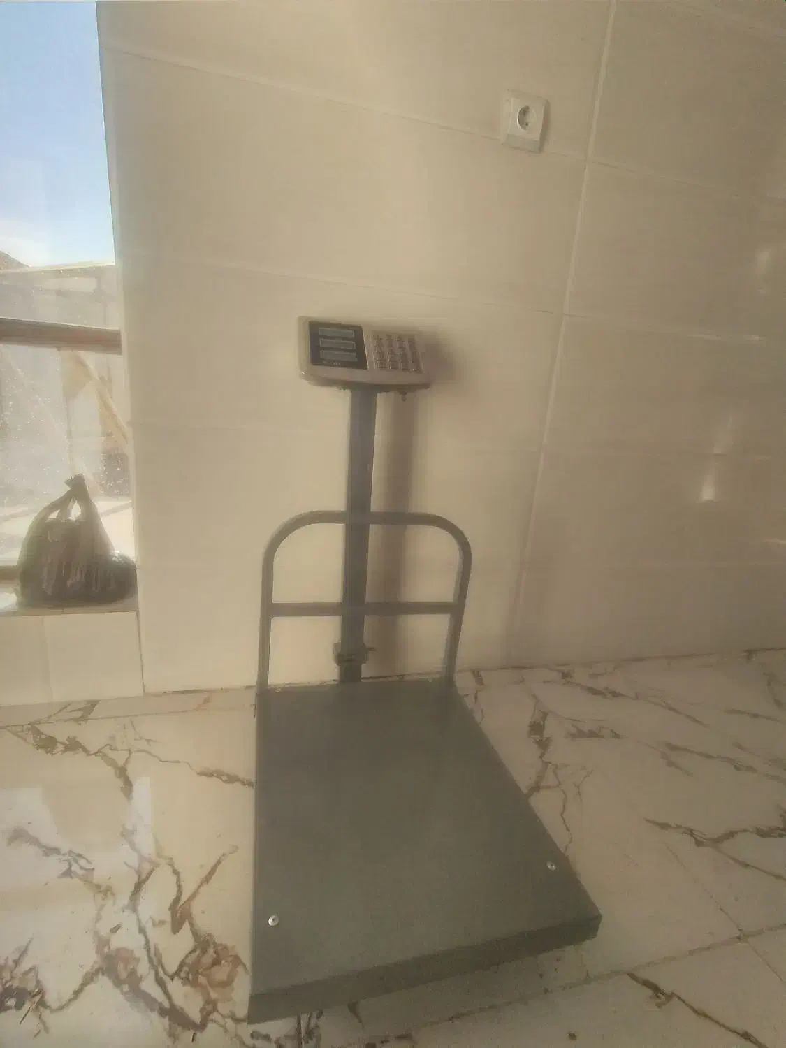 ترازو شارژی ۴۰۰|ابزارآلات|لنجان, |دیوار