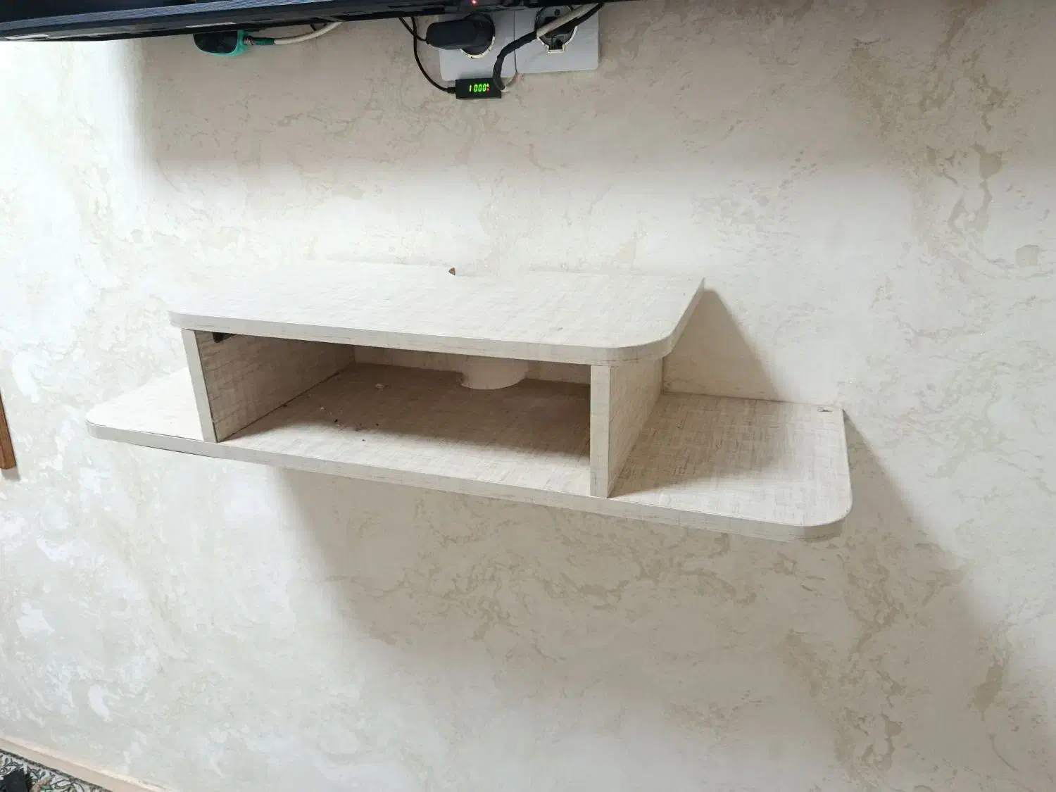 میزتلویزیون|میز تلویزیون|لاهیجان, طالقانی|دیوار