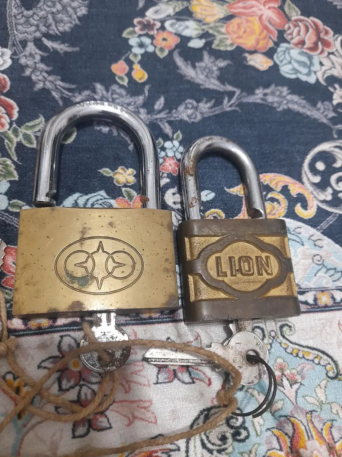 قفل قدیمی|کلکسیون اشیاء عتیقه|ماسال, |دیوار