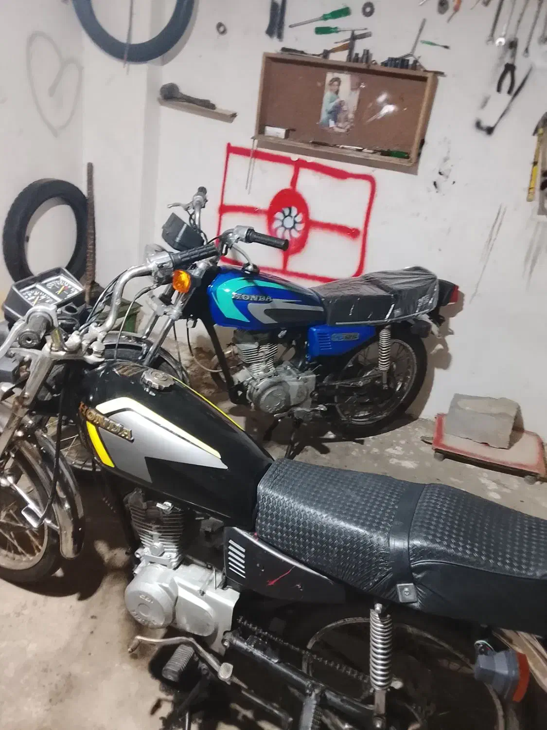دو تا موتور مزایده در حدنو به فروش میرسد|موتورسیکلت|هریس, |دیوار