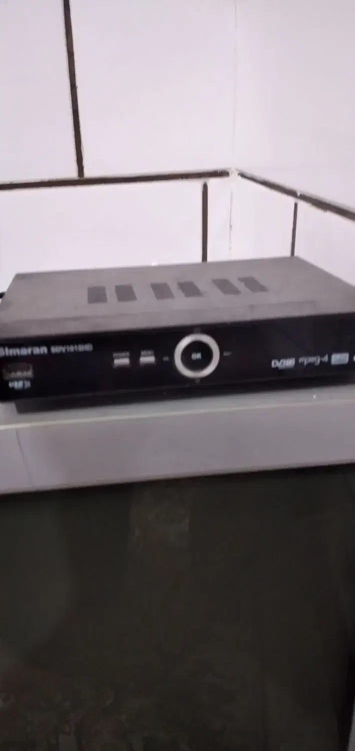 تلوزیون مدل sanam و گیرنده دیجیتال سیماران|تلویزیون و پروژکتور|آبادان, |دیوار