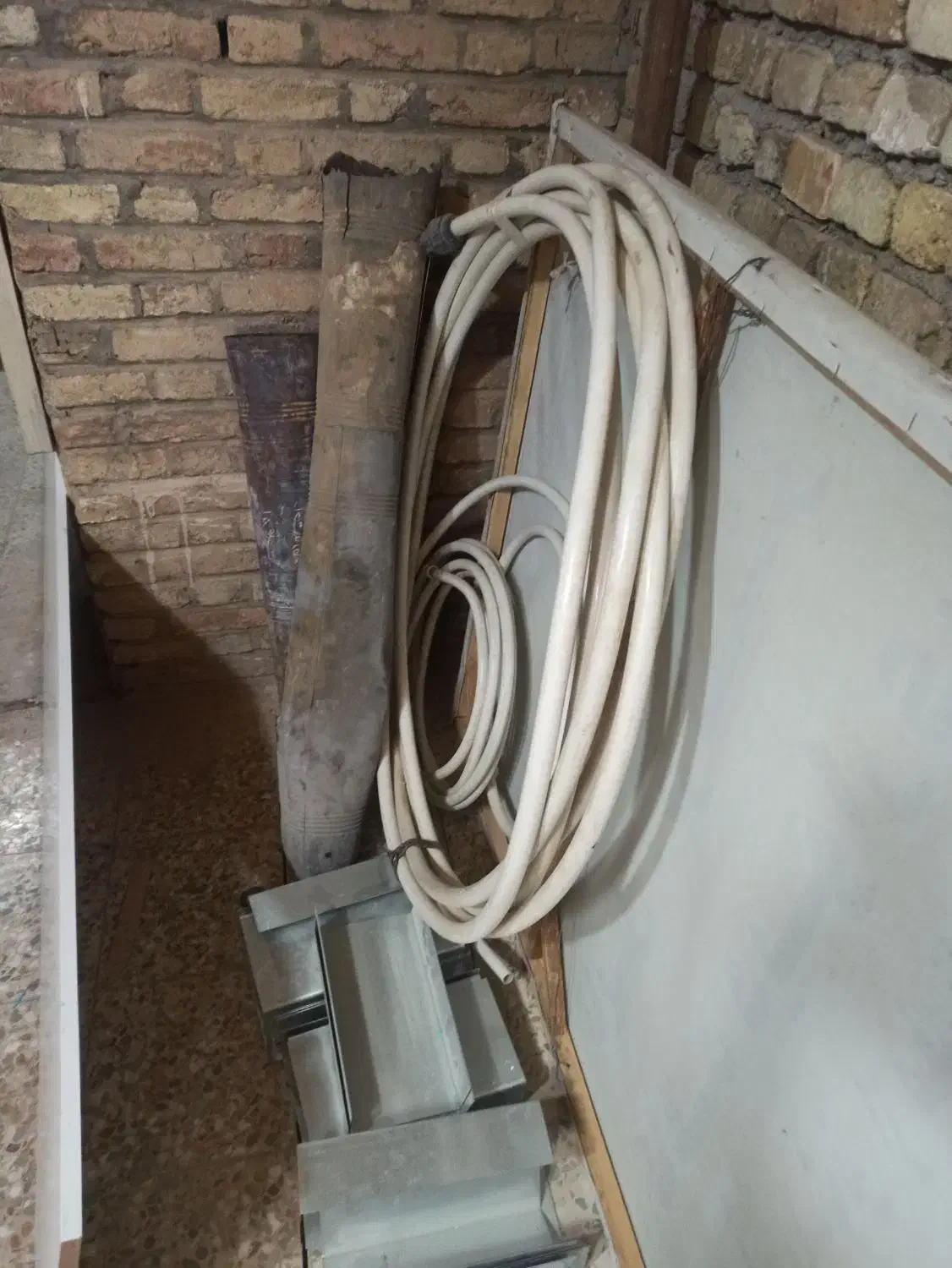 فروش تعدادی وسیله ساختمانی و ماشین|مصالح و تجهیزات ساختمان|بروجن, |دیوار