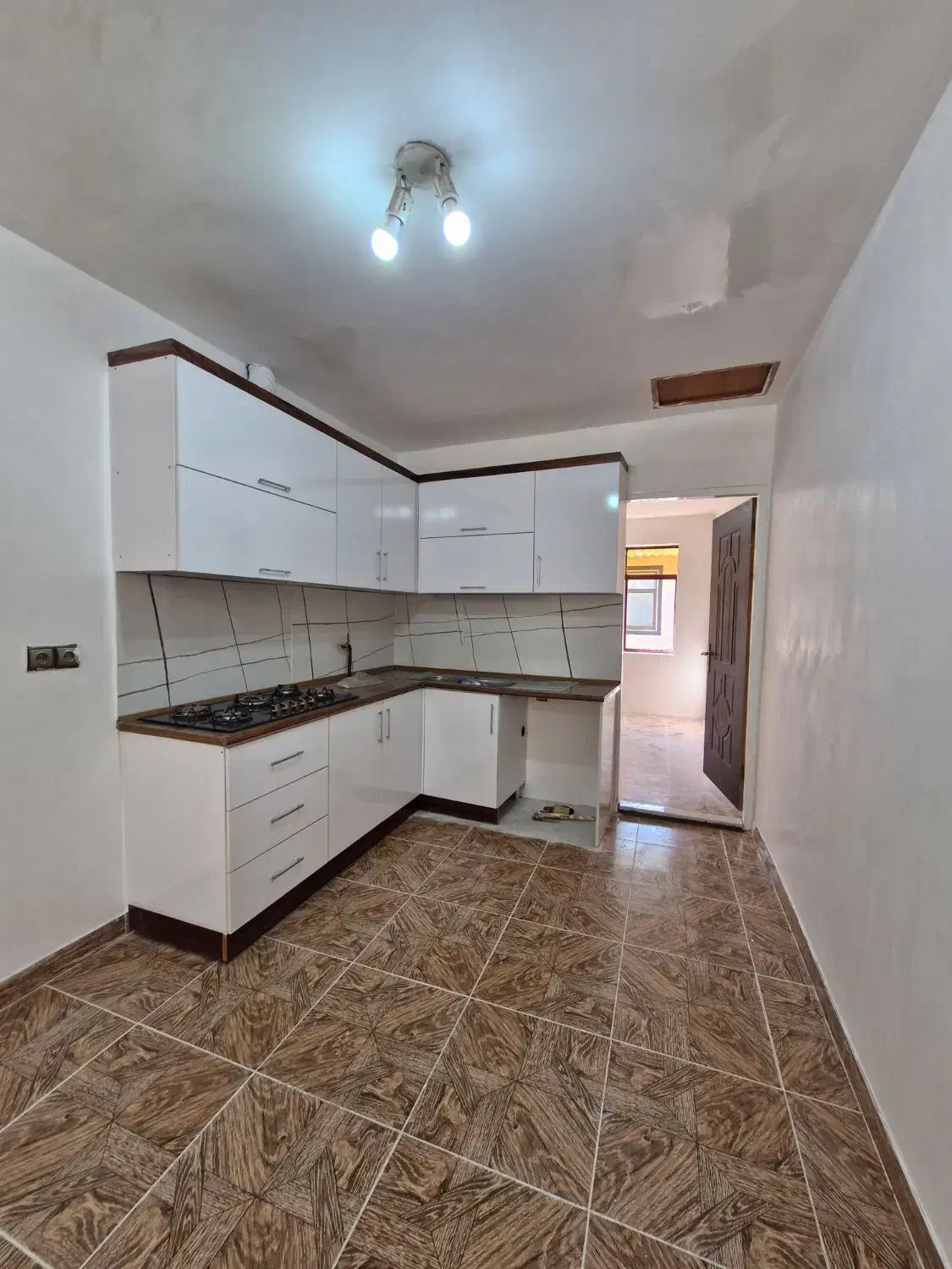 ویلایی یک خواب با پارکینگ|فروش خانه و ویلا|رشت, حمیدیان|دیوار