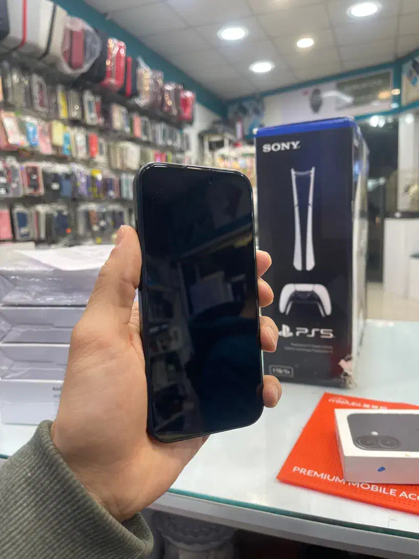 آیفون ۱۶ نرمال|موبایل|قم, زنبیل آباد|دیوار