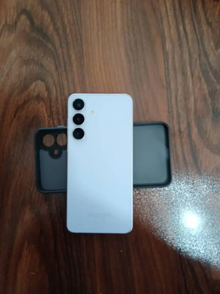s25fe|موبایل|شیراز, شهرک بهار|دیوار