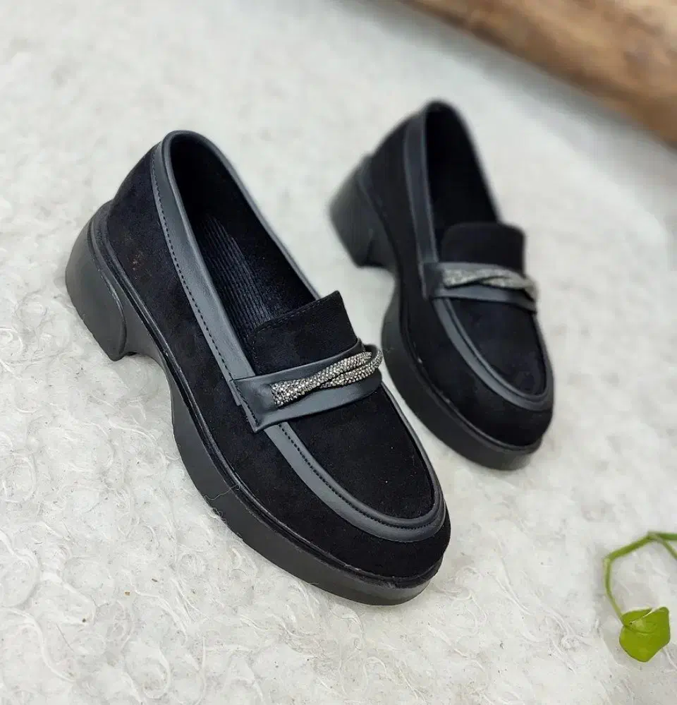 کفش کالج و نیم بوت زنانه|کیف، کفش، کمربند|بیرجند, |دیوار