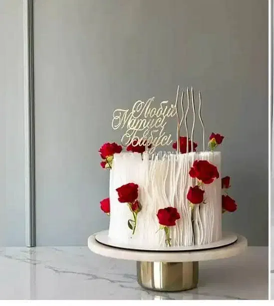 نیازمند فروشنده خانم در شیرینی فروشی|استخدام خدمات فروشگاه و رستوران|شیراز, باغ تخت|دیوار