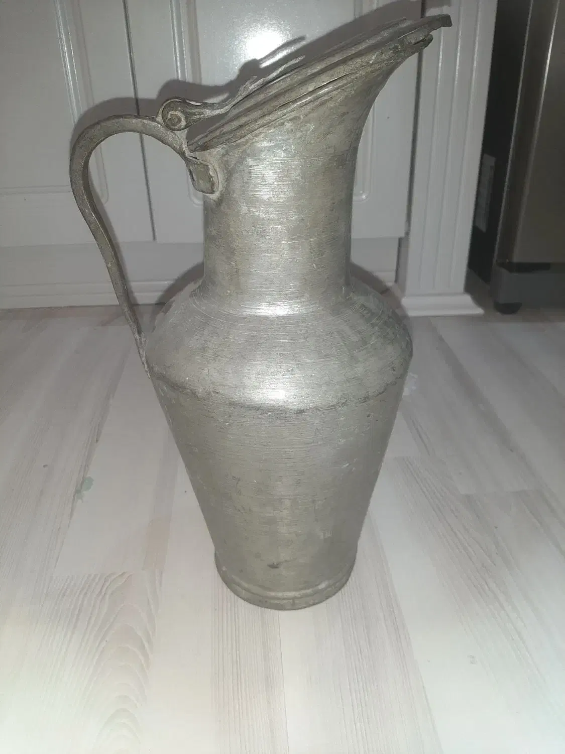 پارچ درب دار مسی قدیمی|صنایع دستی و سایر لوازم تزئینی|اردبیل, |دیوار