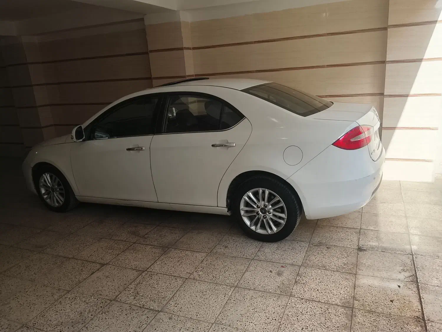 جکj5|خودرو سواری و وانت|اسلامشهر, شهرک مهدیه|دیوار