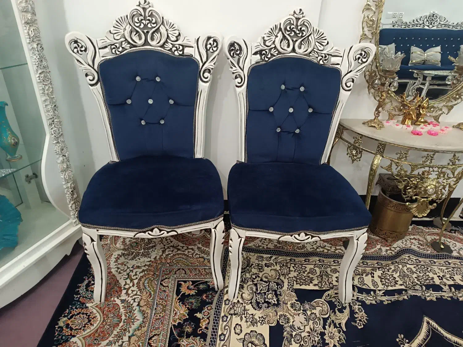 مبل سلطنتی نه نفره|مبلمان خانگی و میز عسلی|بروجرد, |دیوار