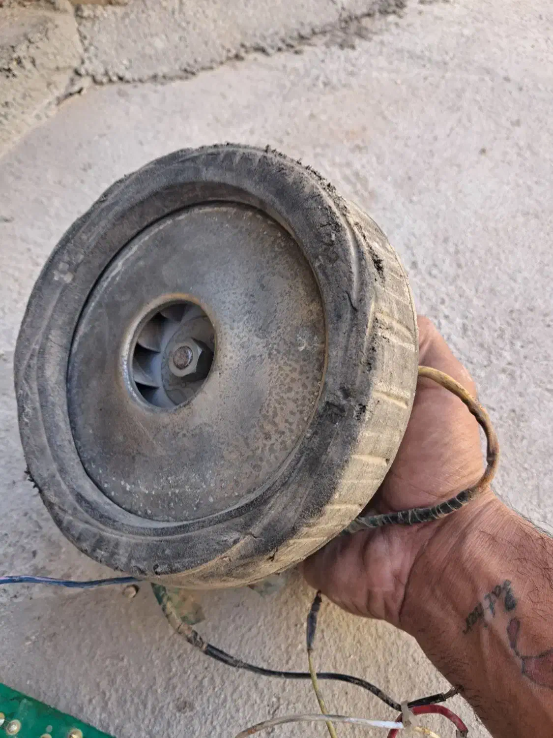 موتور جارو برقی|جاروبرقی، جارو شارژی، بخارشو|کاشان, فین کوچک|دیوار