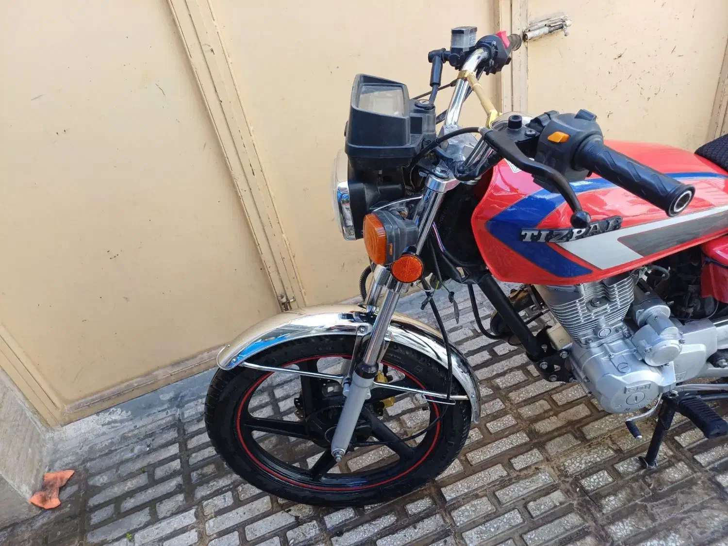 موتور 200|موتورسیکلت|بیستون, |دیوار