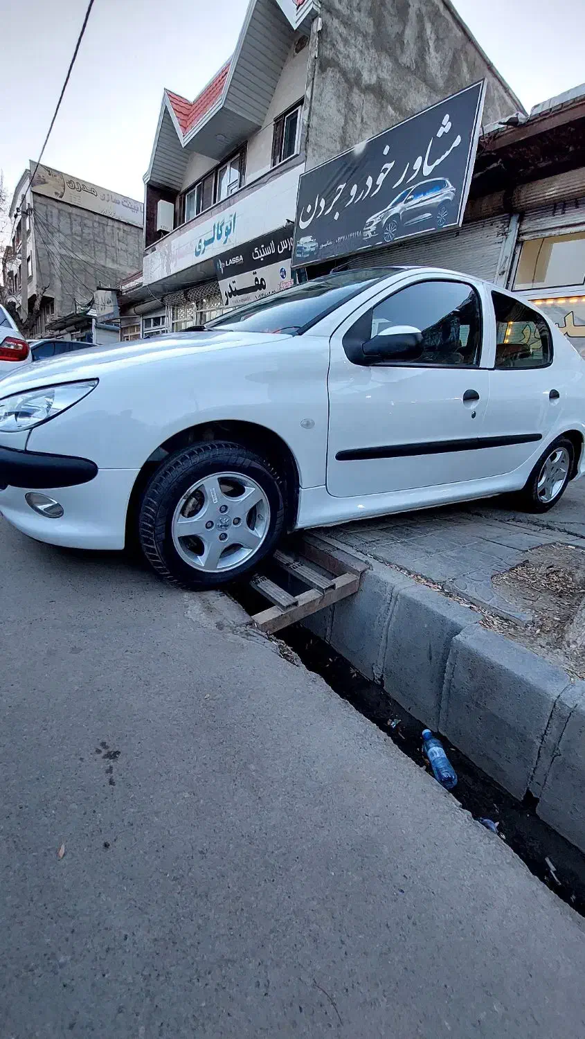 پژو ۲۰۶ sd V 8 مدل 96|خودرو سواری و وانت|نقده, |دیوار