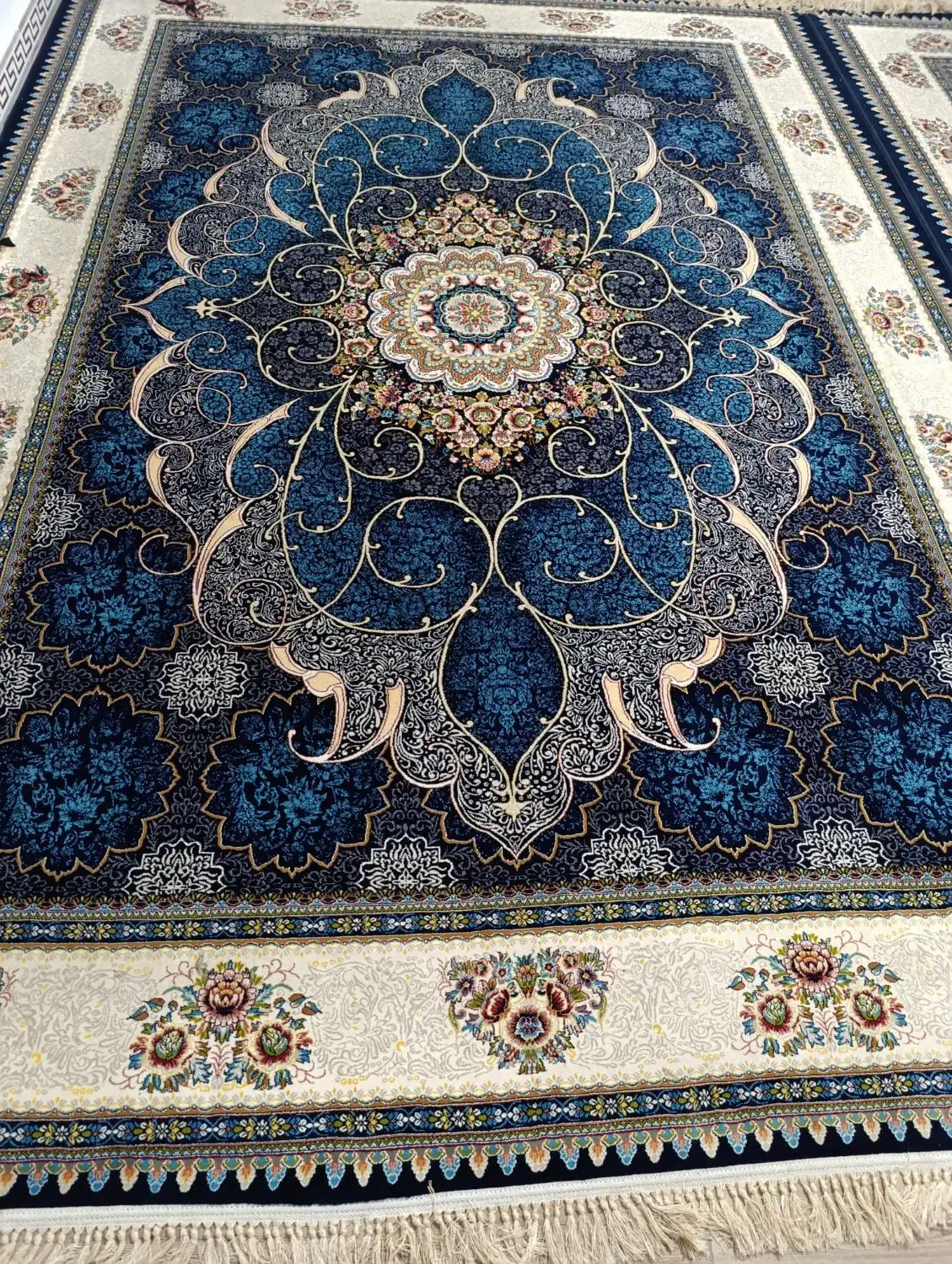 فرش 9متری 700شانه|فرش|کرمانشاه, |دیوار