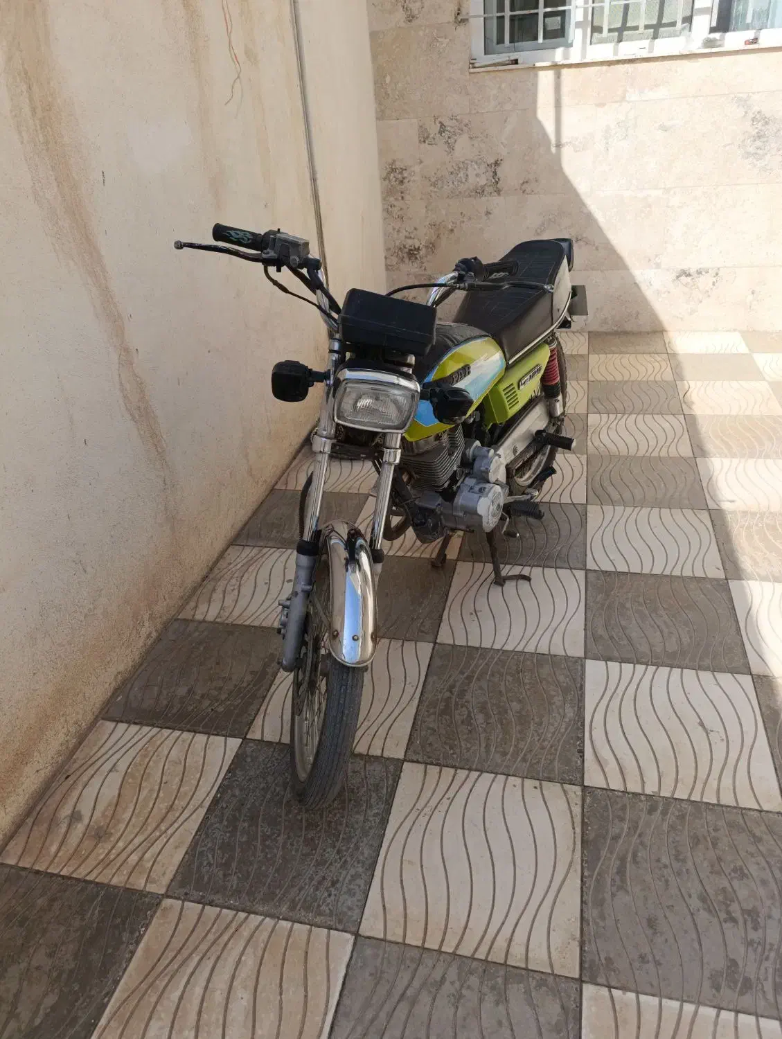 موتور سیکلت|موتورسیکلت|سبزوار, کهنه آب|دیوار