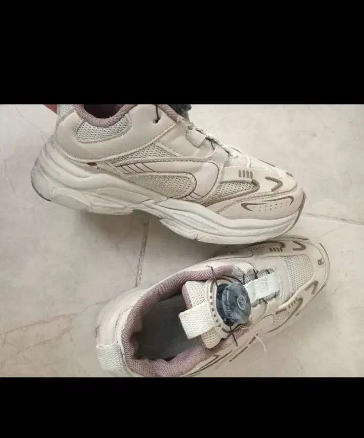 کتونی دخترانه|کفش و لباس بچه|وحیدیه, |دیوار