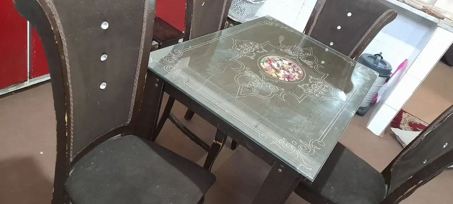 میزغذا خوری ۴نفره|میز و صندلی غذاخوری|زارچ, |دیوار