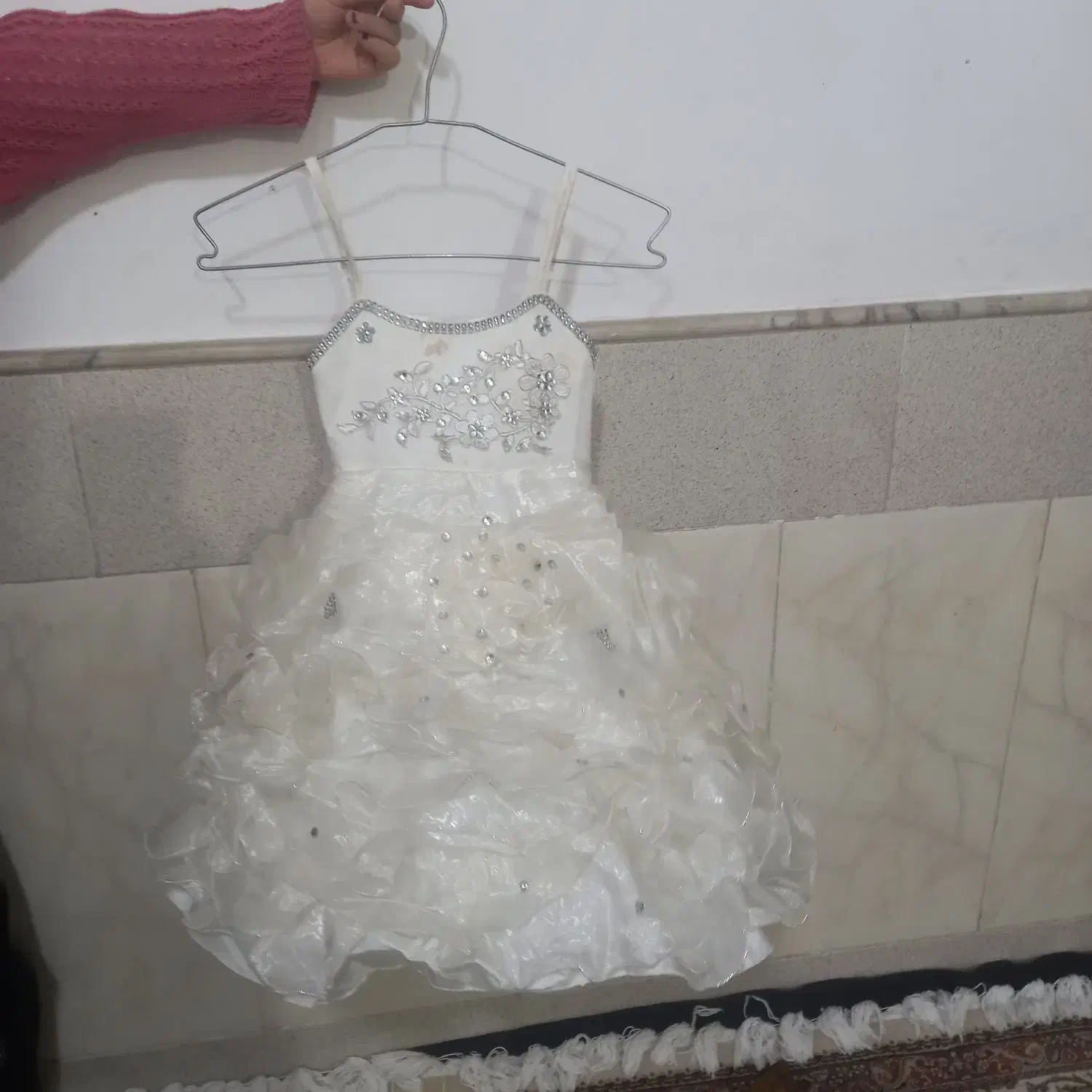 لباس مجلسی|لباس|قم, ولیعصر|دیوار