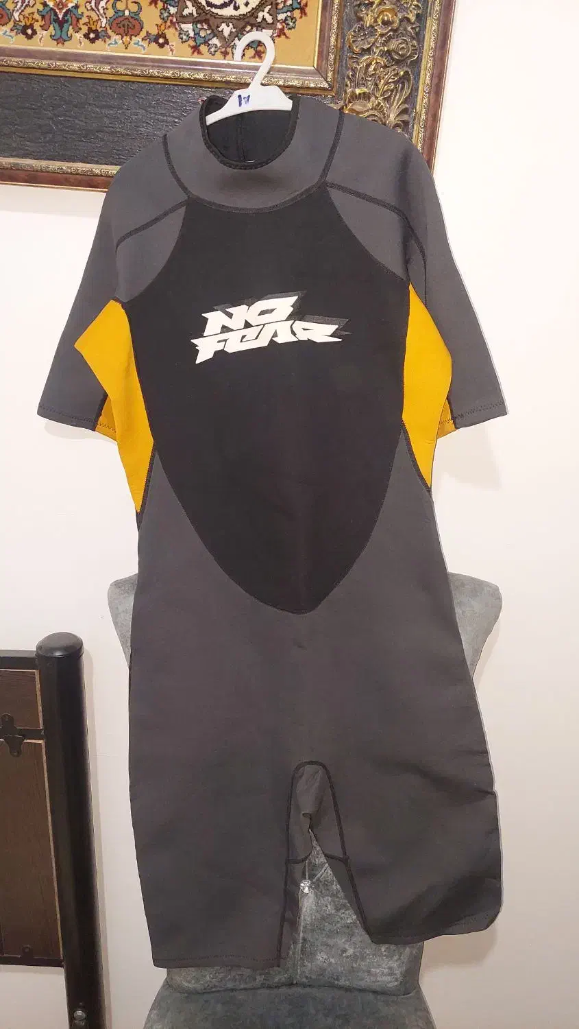 لباس و تجهیزات غواصی|غواصی و ورزشهای آبی|ری, علایین|دیوار