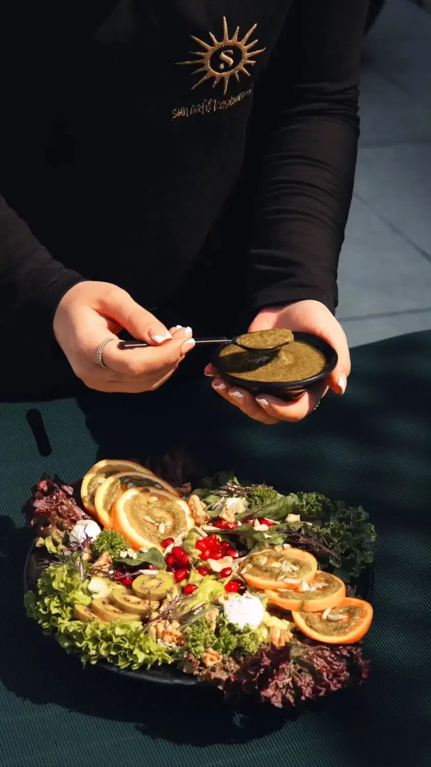 کمک آشپز خانم و نیرو خدمات خانم|استخدام خدمات فروشگاه و رستوران|تهران, میرداماد|دیوار