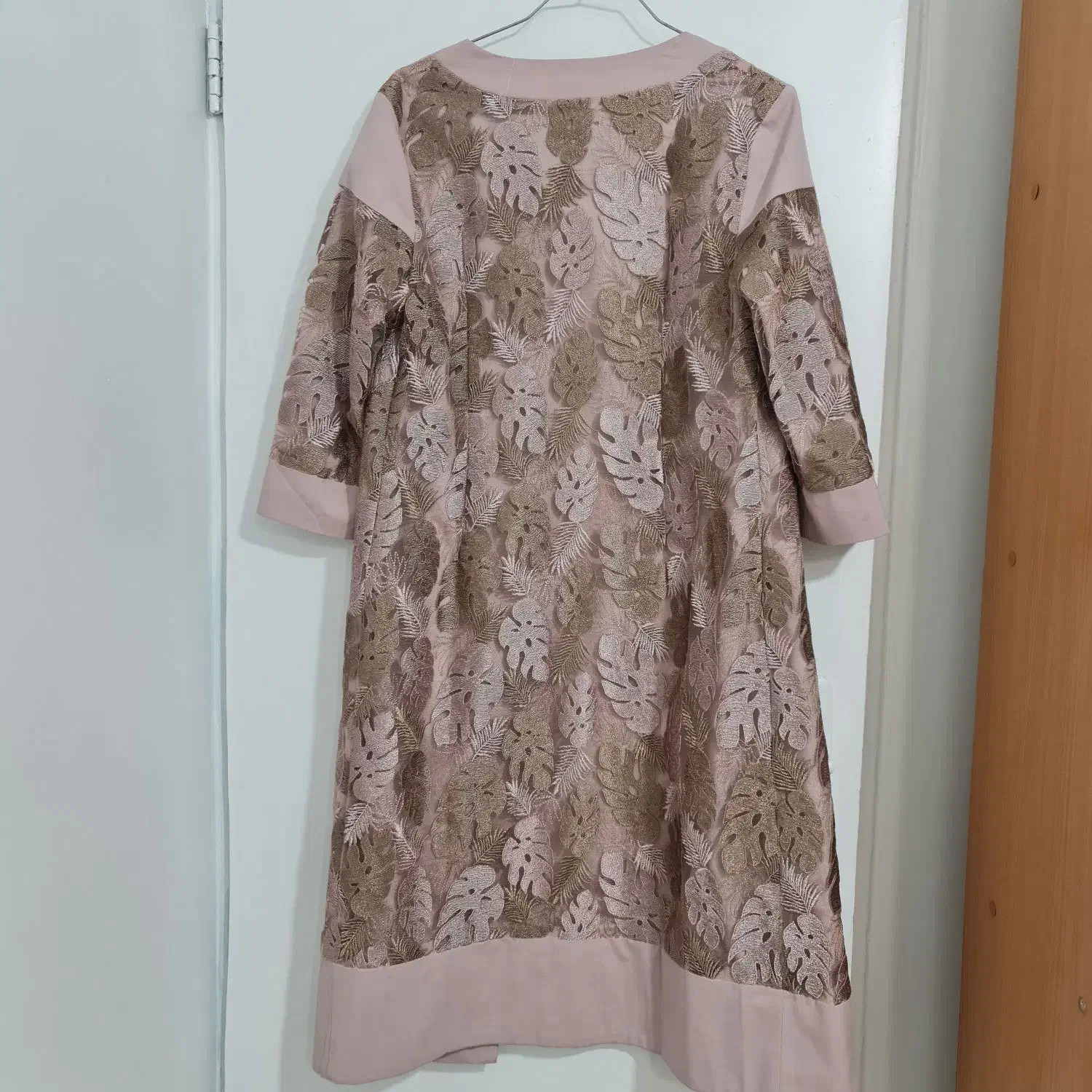 مانتو یاسی گیپور|لباس|تهران, نیروی هوایی (پیروزی)|دیوار