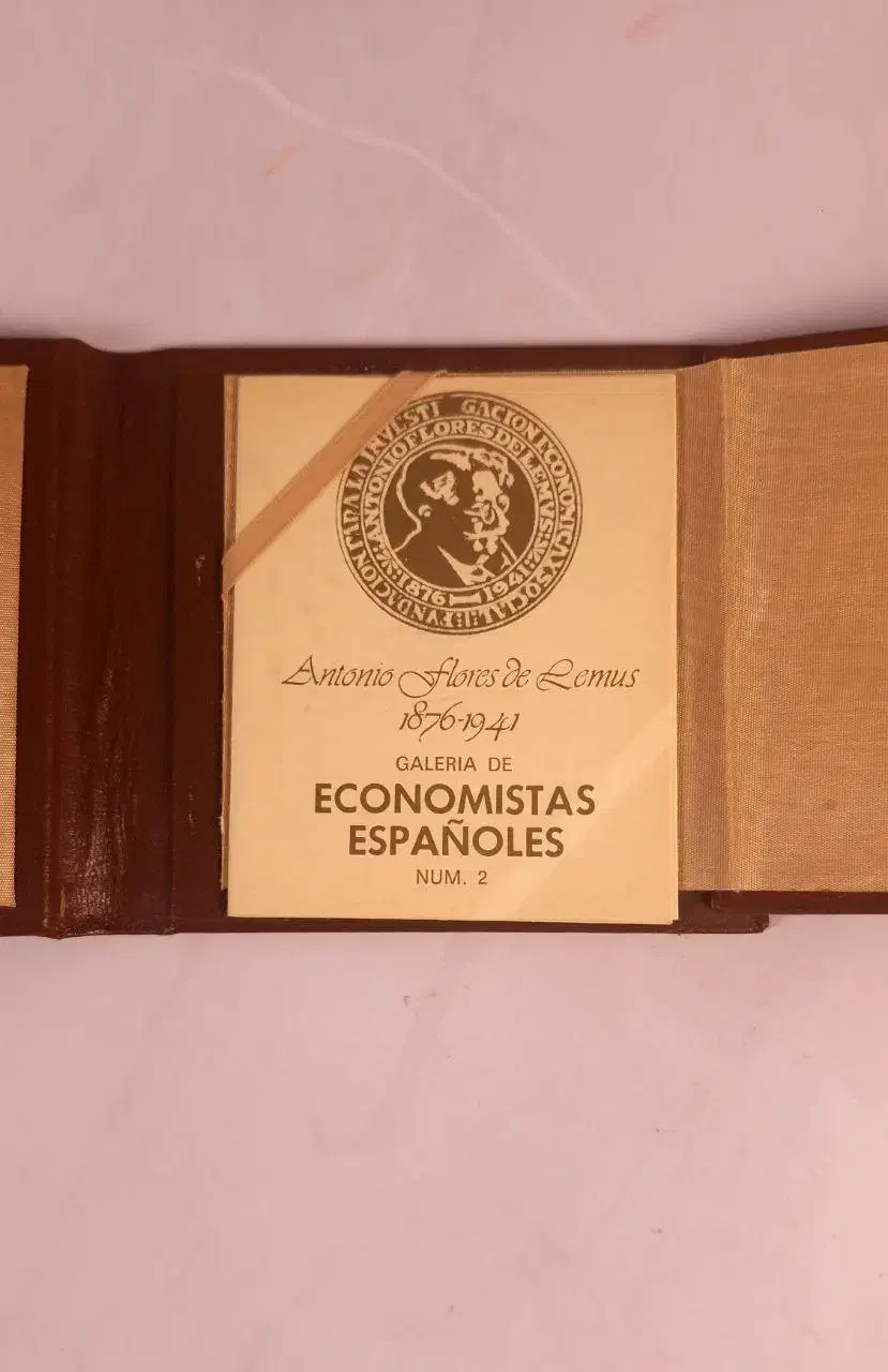 مدال پژوهش اقتصادی مکزیک|کلکسیون سکه، تمبر، اسکناس|تهران, امام زاده عبدالله|دیوار