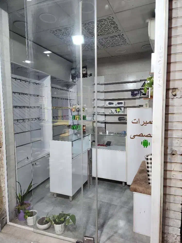 مغازه هفت متری در بازار جمهوری (پاساژ امین زاده)|فروش مغازه و غرفه|آبادان, |دیوار