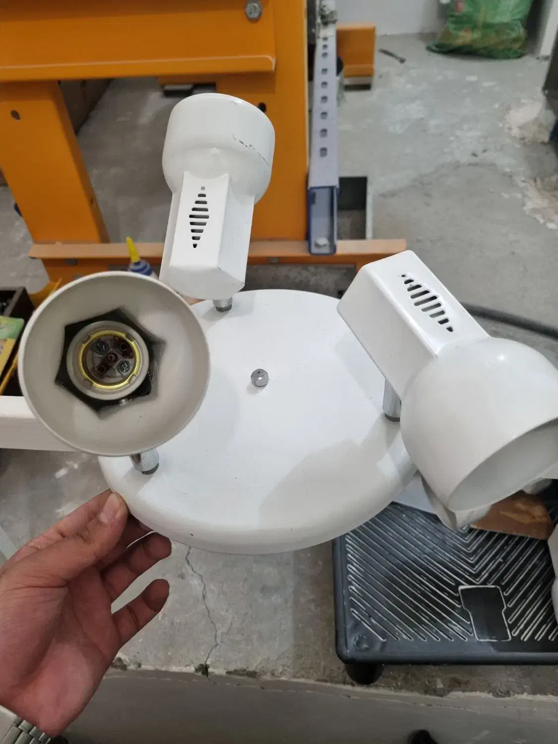 سر لامپ سهتایی ، کاملا نو|لامپ و چراغ|کرمانشاه, |دیوار