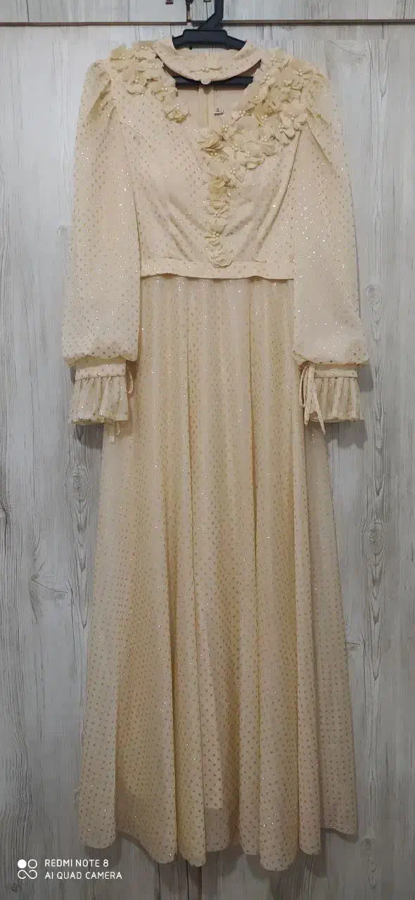 پیراهن مجلسی|لباس|شیروان (خراسان), |دیوار