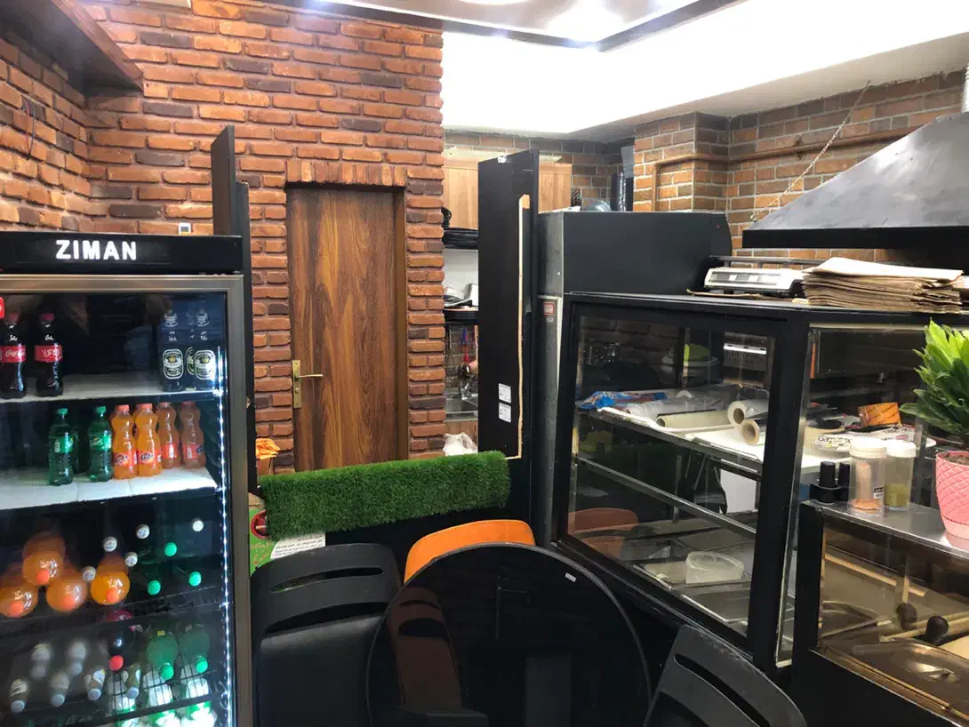 کافه فست فود با کلیه لوازم|اجارهٔ مغازه و غرفه|گرگان, |دیوار