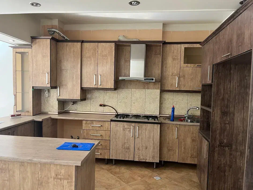 نیاوران/۱۰۰متر /۲خواب/فول امکانات