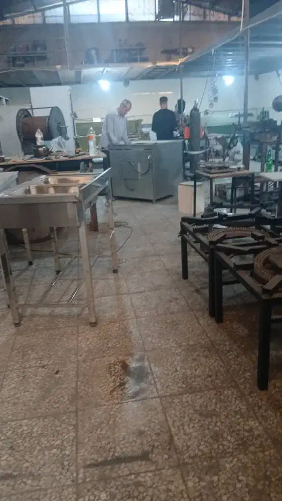 فروش میز کار استیل و سینگ صنعتی به قیمت کار خانه|کافی‌شاپ و رستوران|ایذه, |دیوار