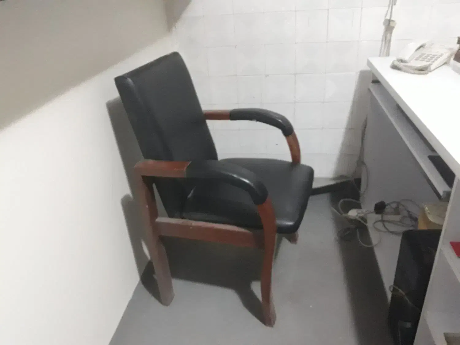 صندلی|صندلی و نیمکت|سمنان, |دیوار