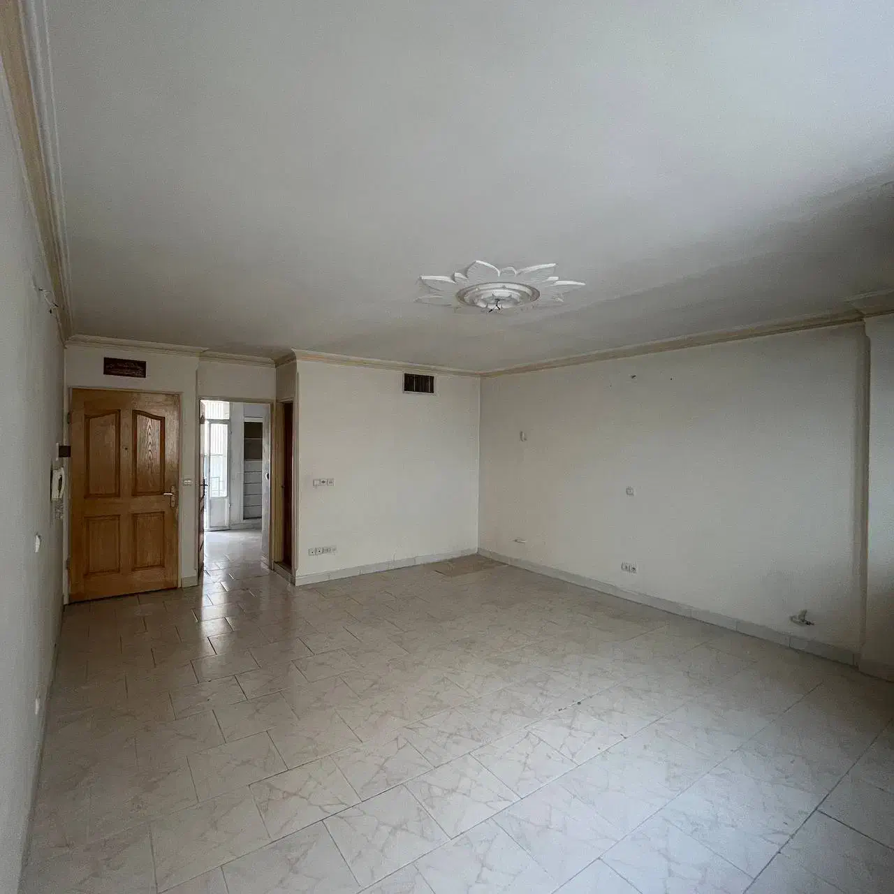 اجاره 55 متر طبقه دوم خوش نقشه