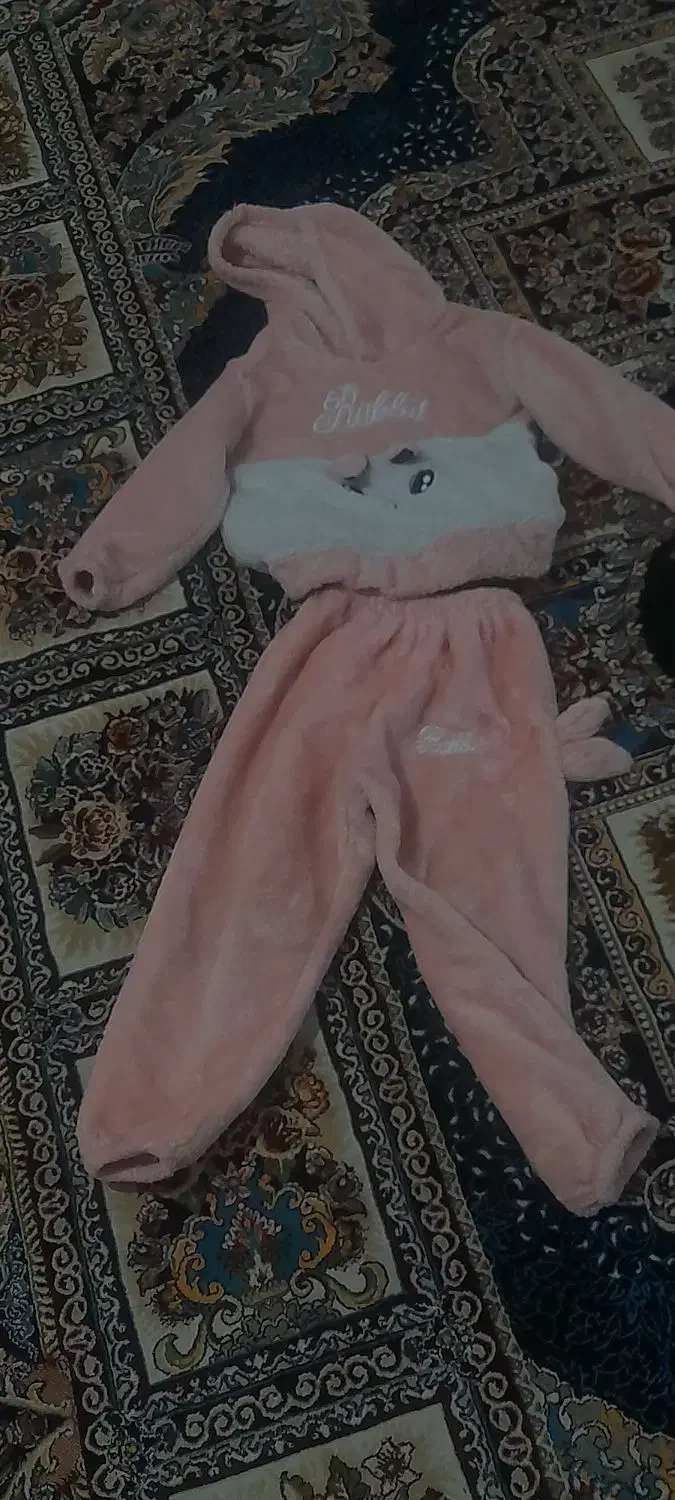 لباس گرم دخترونه در حد نو مناسب سن ۵ تا ۶ سال|کفش و لباس بچه|گناباد, |دیوار