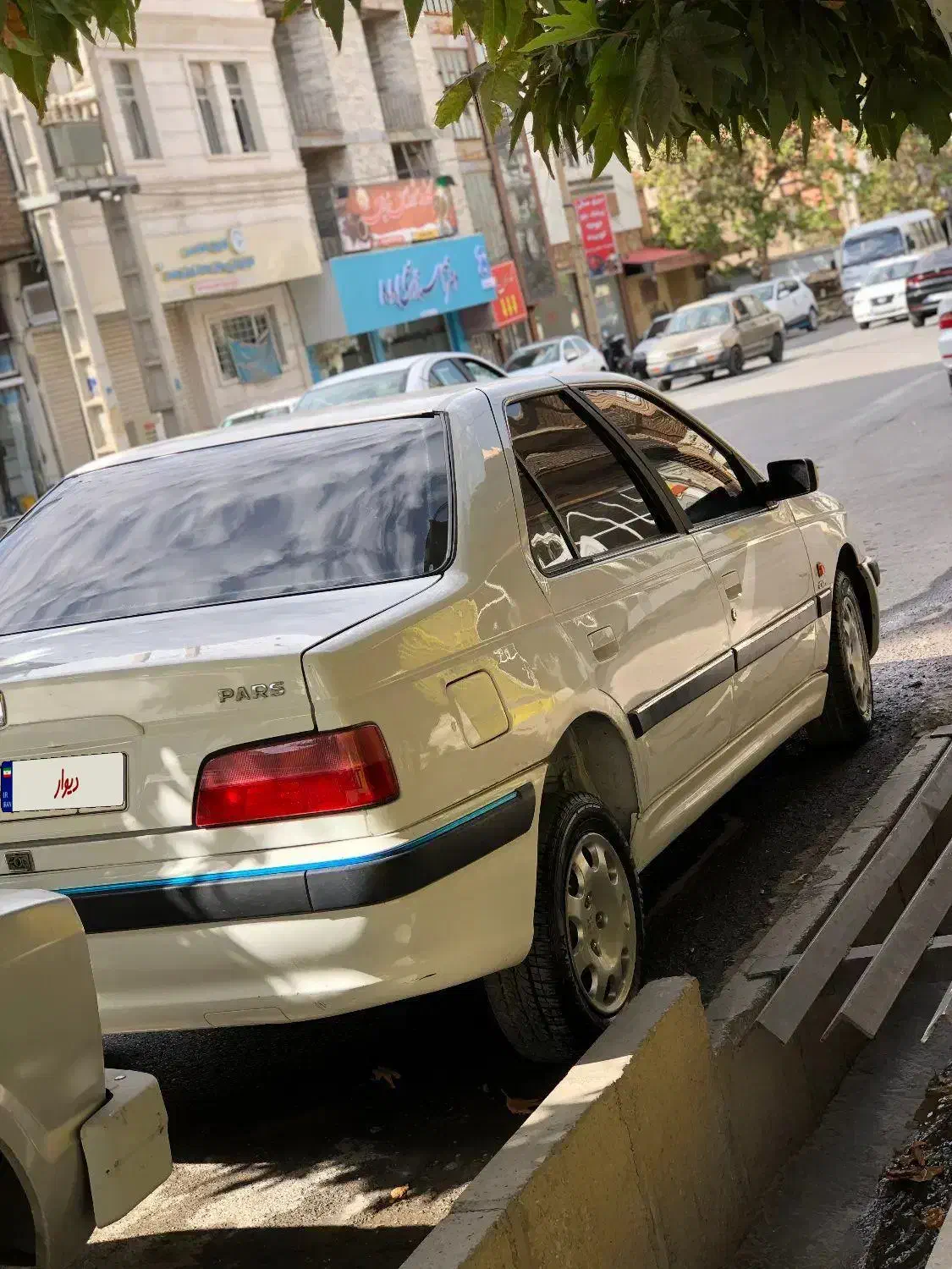 پژو پارس دوگانه سوز مدل ۹۲|خودرو سواری و وانت|ایلام, |دیوار