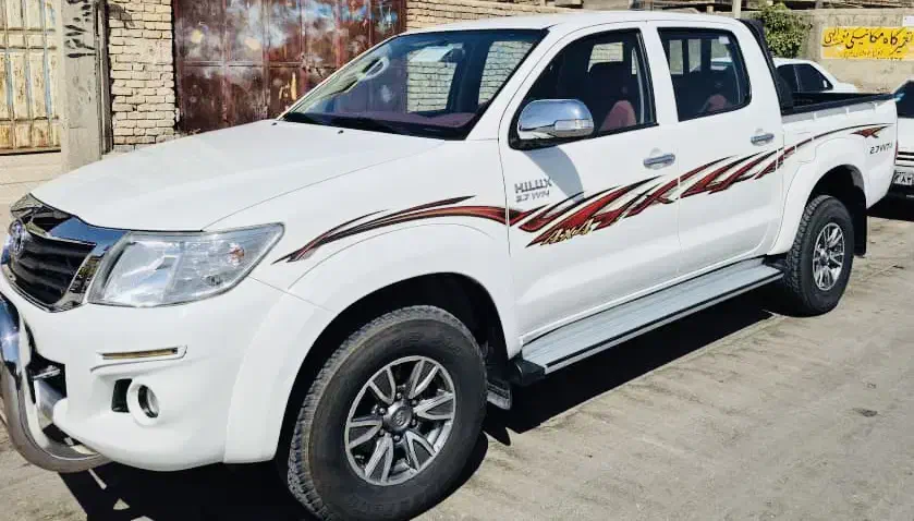 تویوتا هایلوکس بلند2014|خودرو سواری و وانت|مرودشت, بیست متری بیمارستان|دیوار