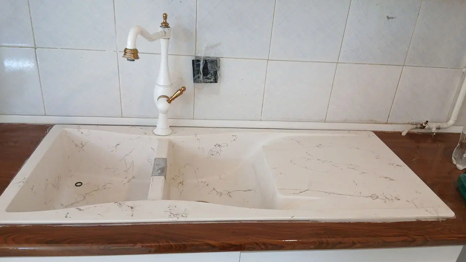 سینک گرانیتی با شیر اهرمی|مصالح و تجهیزات ساختمان|خمین, |دیوار