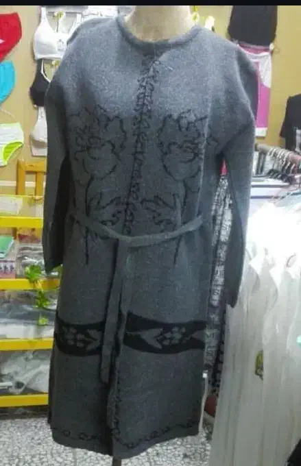 مانتو بافت|لباس|رشت, جانبازان|دیوار