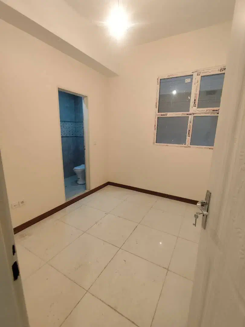 ۷۲ متر نوساز کلید نخورده/بلوار فردوس غرب