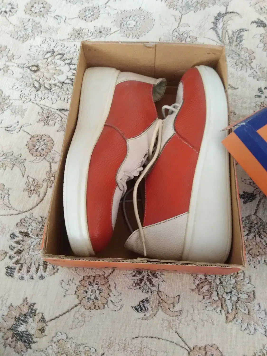 کفش نو|کیف، کفش، کمربند|بوکان, |دیوار