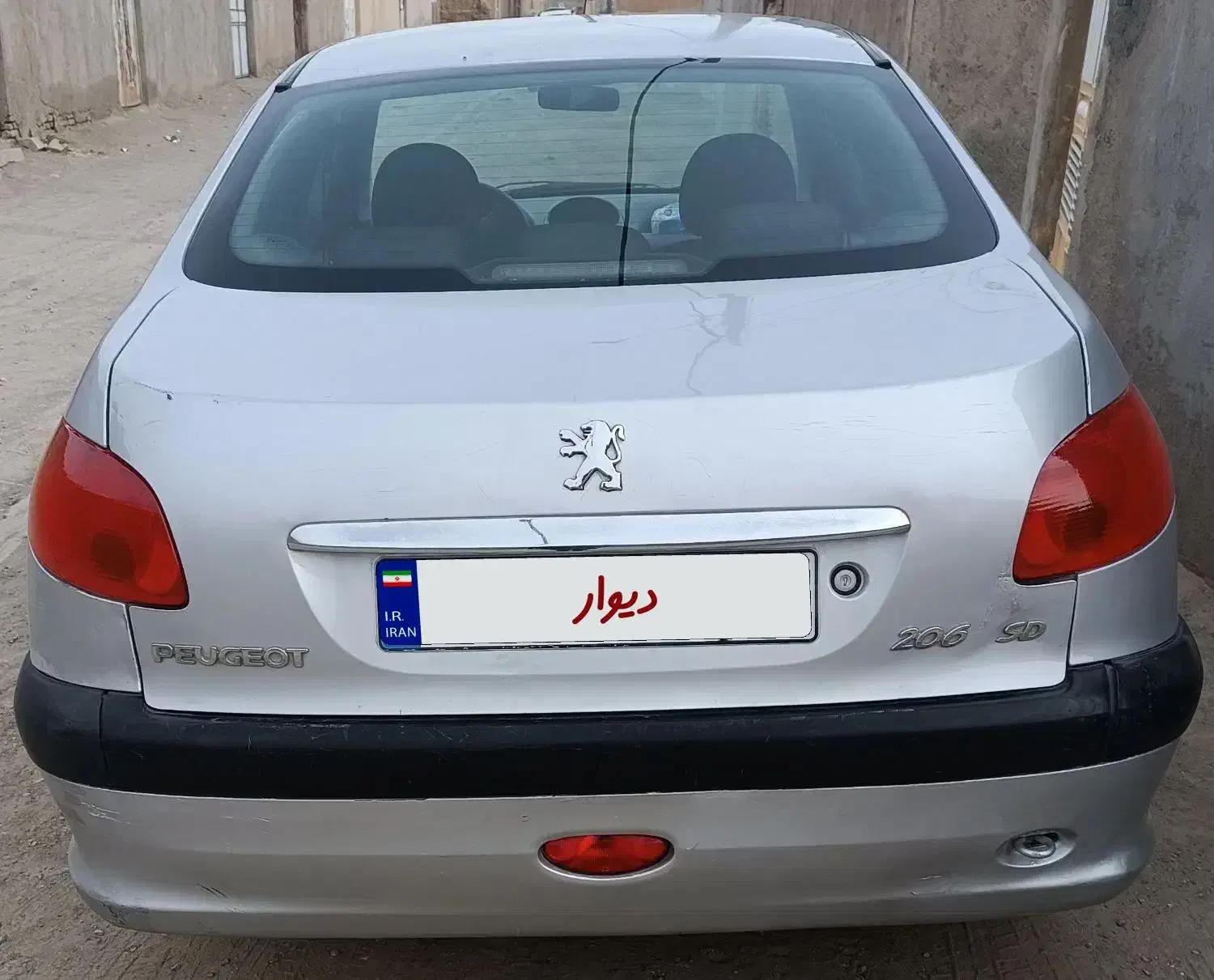 206نقره ای مدل 87 موتورمعمولی|خودرو سواری و وانت|سبزوار, شهرک ابوذر|دیوار