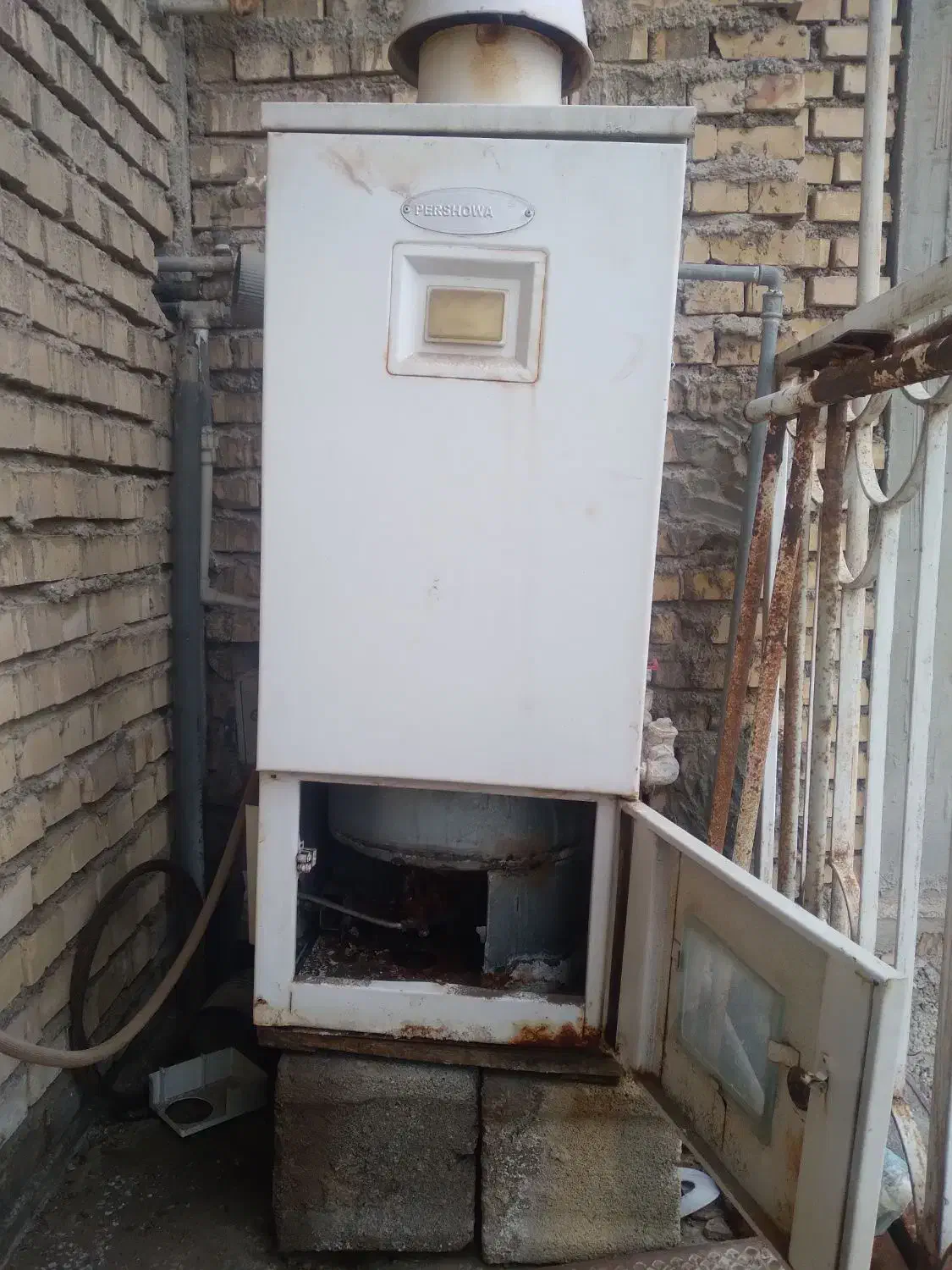 ابگرمکن نیازمند تعمیر|آبگرمکن، پکیج، شوفاژ|بندر ماهشهر, |دیوار