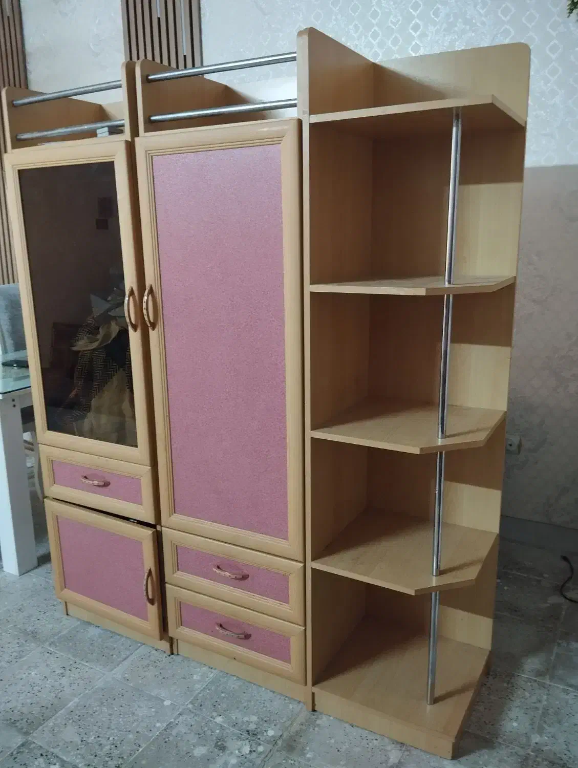 کمد سه تیکه|اسباب و اثاث بچه|شهر ری, شهادت|دیوار