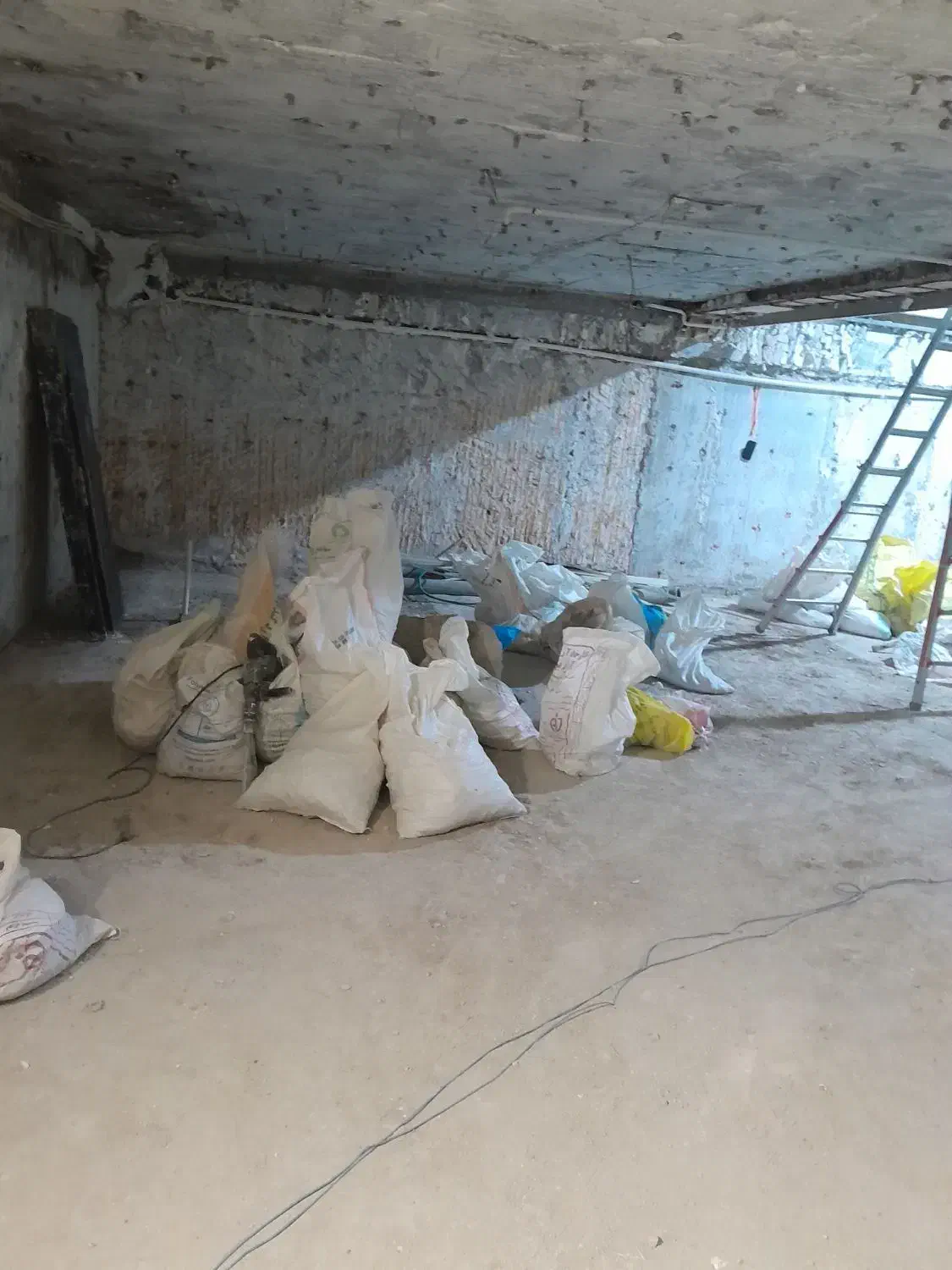 تخریب کلی وداخلی ساختمان .|خدمات پیشه و مهارت|تهران, سید خندان (جلفا)|دیوار