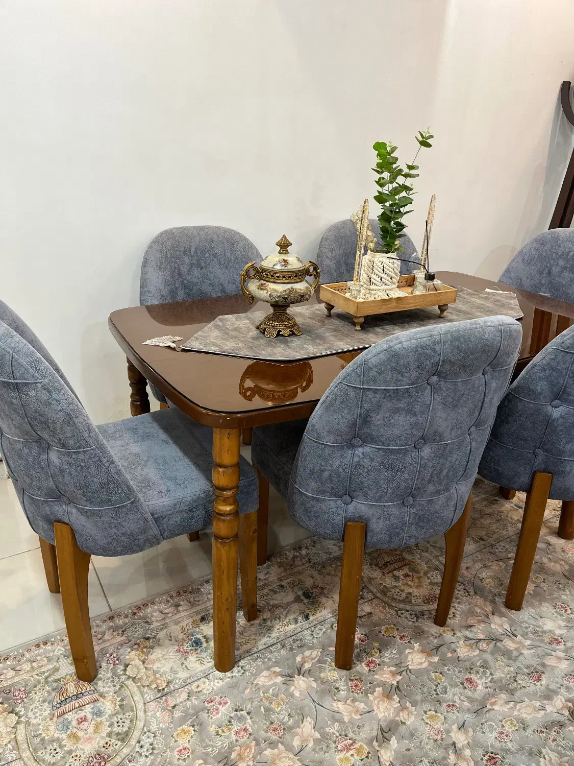 میز غذاخوری|میز و صندلی غذاخوری|رشت, گلباغ نماز|دیوار