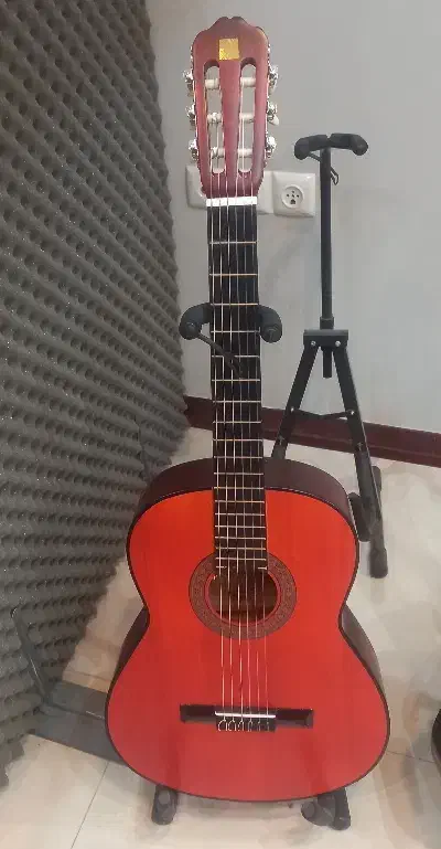 فروش تخصصی انواع گیتار|گیتار، بیس، امپلیفایر|بروجرد, |دیوار