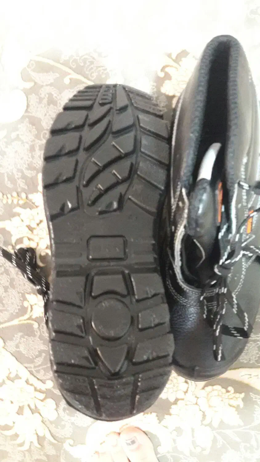 پوتین  ایمنی|کیف، کفش، کمربند|اردبیل, |دیوار